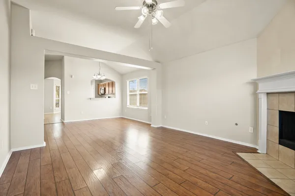 $1,895 | 23 North Golden Oak Drive, Texas City, TX 77591