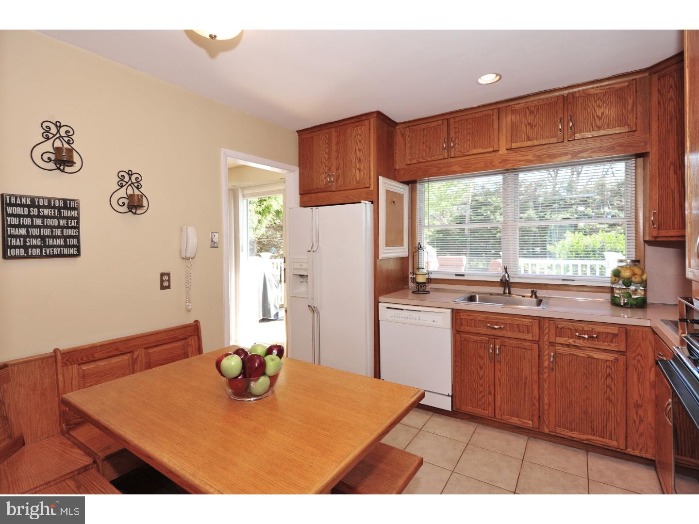 231 Harding Road Southampton, PA 18966 - Photo 9 of 24 Gallery Image 9