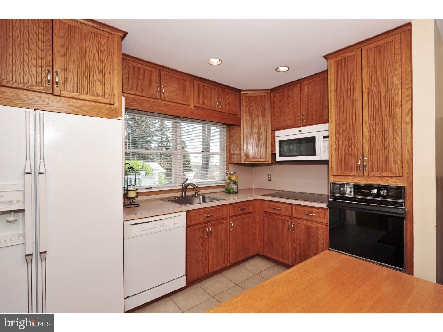 231 Harding Road Southampton, PA 18966 - Photo 10 of 24 Gallery Image 10