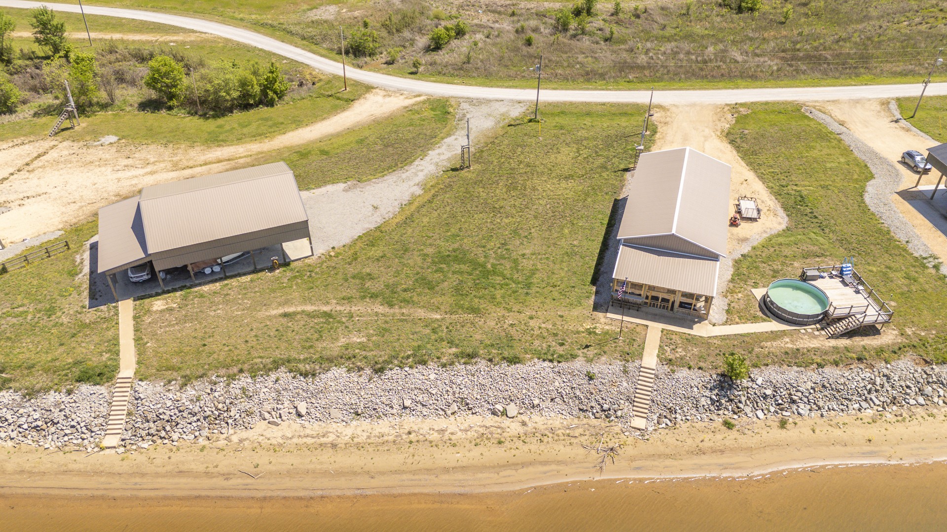 2271 Hardin Bottom River Road Clifton, TN 38425 - Photo 2 of 31 a view of a swimming pool