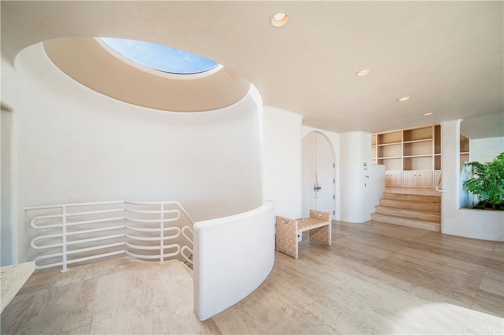 193 Emerald Bay Laguna Beach, CA 92651 - Photo 24 of 41