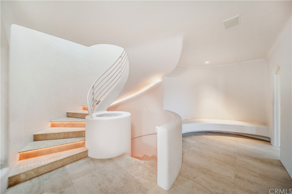 193 Emerald Bay Laguna Beach, CA 92651 - Photo 25 of 41