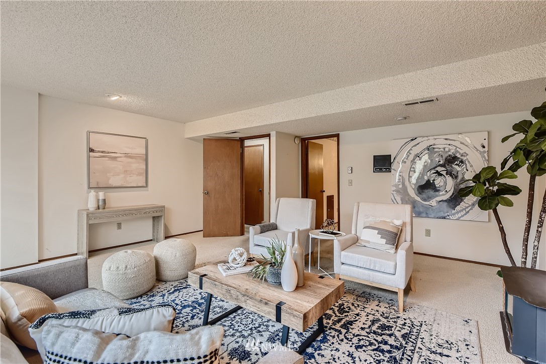 721 13th Way Southwest Edmonds, WA 98020 - Photo 21 of 29 Gallery Image 21