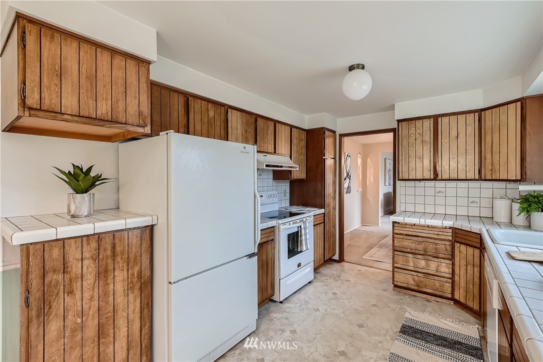 721 13th Way Southwest Edmonds, WA 98020 - Photo 10 of 29 Gallery Image 10