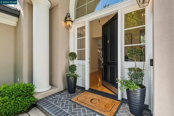 $2,500,000 | 612 Sugarloaf Court, Walnut Creek, CA 94596