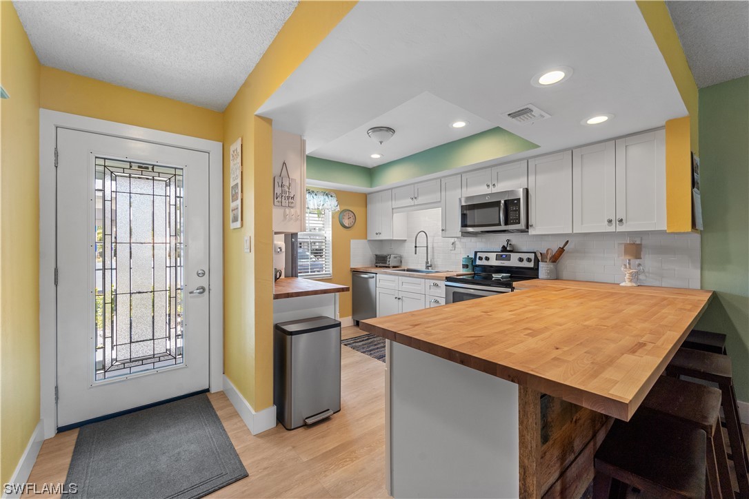 1830 Brantley Road, Unit F1 Fort Myers, FL 33907 - Photo 4 of 38 Gallery Image 4