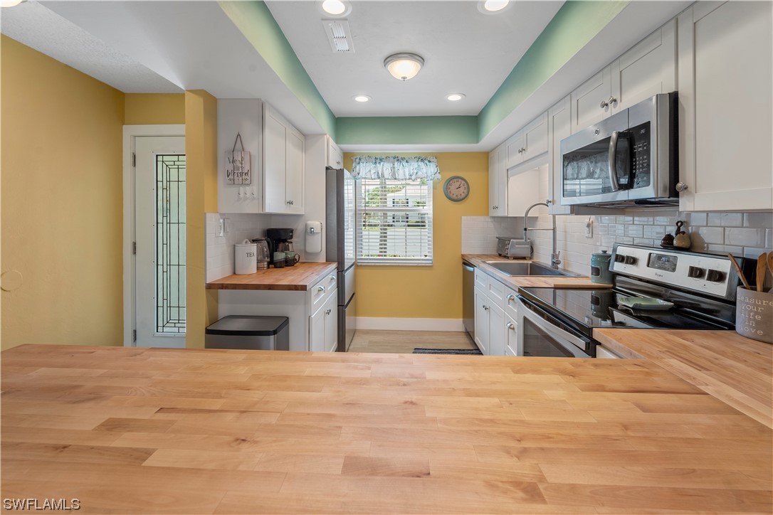 1830 Brantley Road, Unit F1 Fort Myers, FL 33907 - Photo 6 of 38 Gallery Image 6
