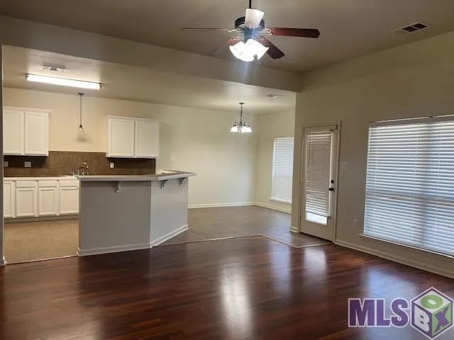 $1,885 | 17060 Jamestown Drive, Prairieville, LA 70769