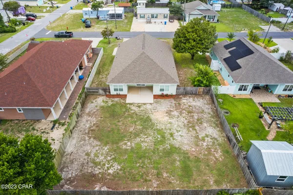 $2,575 | 305 Evergreen Street, Panama City Beach, FL 32407