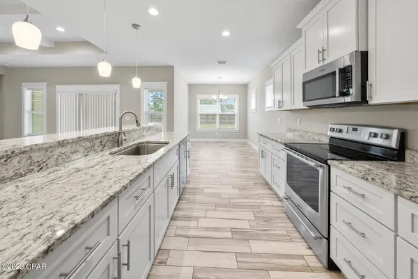 $2,575 | 305 Evergreen Street, Panama City Beach, FL 32407