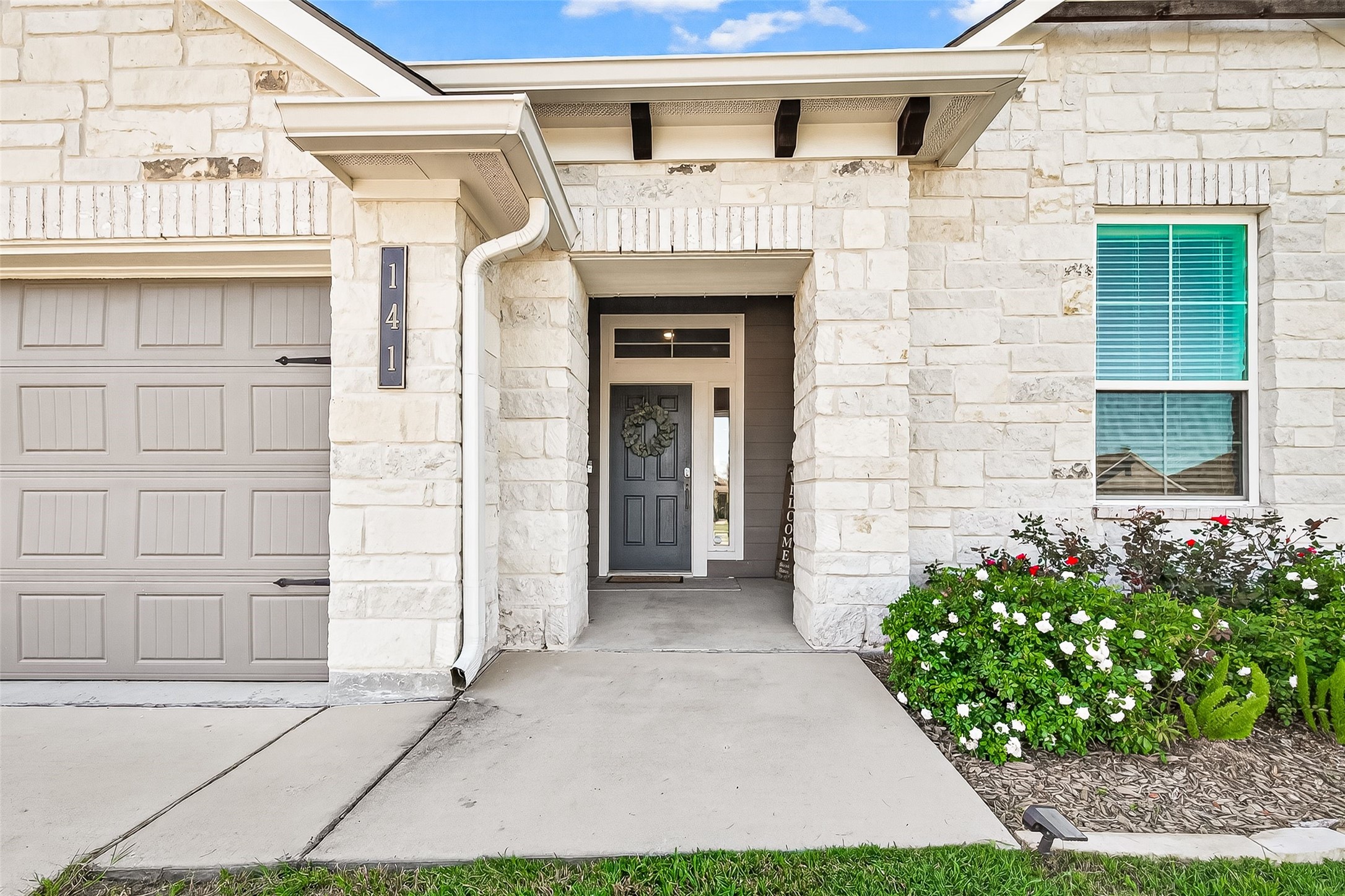 141 Colby's Way Montgomery, TX 77356 - Photo 3 of 36