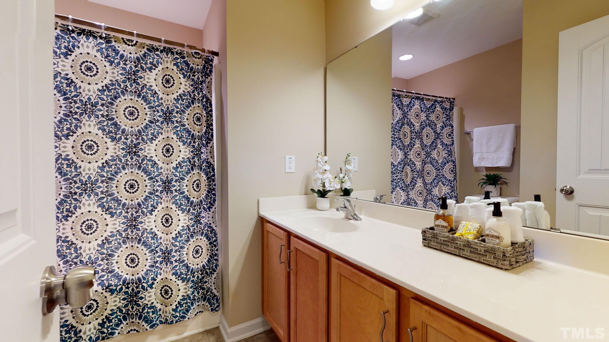 3511 Landshire View Lane Raleigh, NC 27616 - Photo 27 of 34 Gallery Image 27