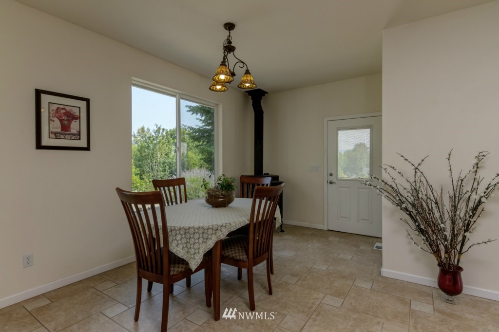 5954 Fazon Road Bellingham, WA 98226 - Photo 12 of 25