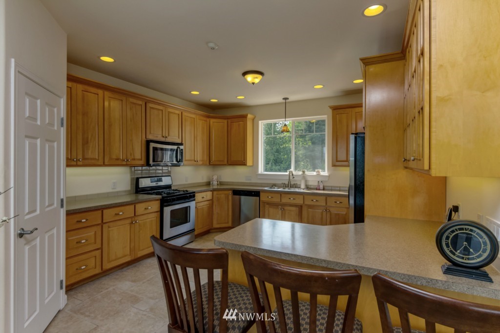 5954 Fazon Road Bellingham, WA 98226 - Photo 13 of 25