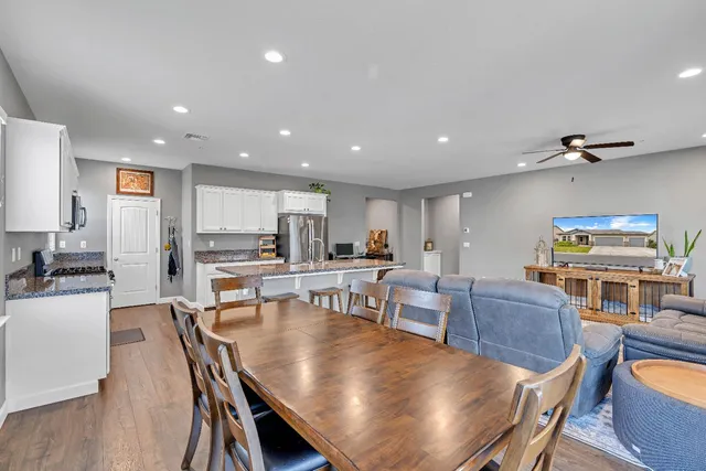 $495,000 | 203 River Pointe Drive, Waterford, CA 95386