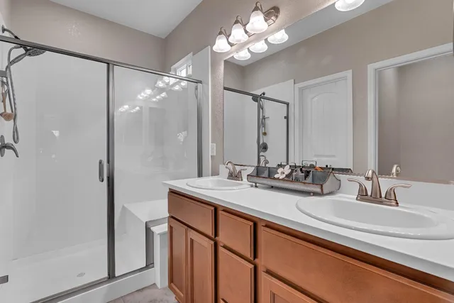 $495,000 | 203 River Pointe Drive, Waterford, CA 95386