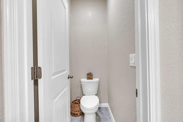 $495,000 | 203 River Pointe Drive, Waterford, CA 95386