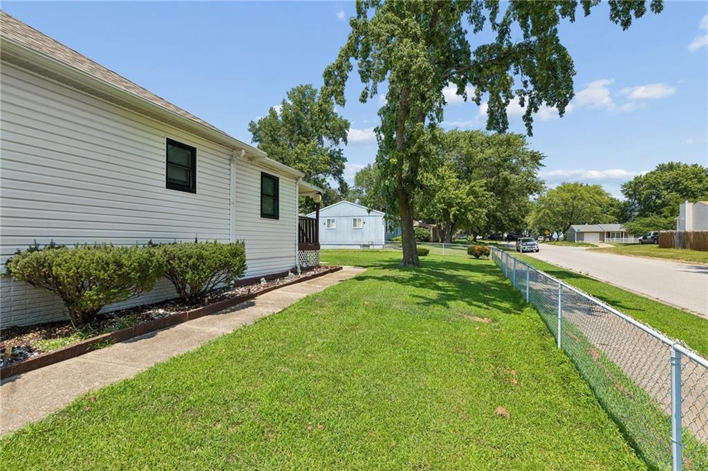 17914 North Whitney Road Independence, MO 64058 - Photo 32 of 32 Gallery Image 32