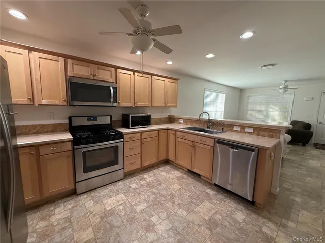 $239,000 | 223 Brittany Terrace, Unit 223, Rock Tavern, NY 12575