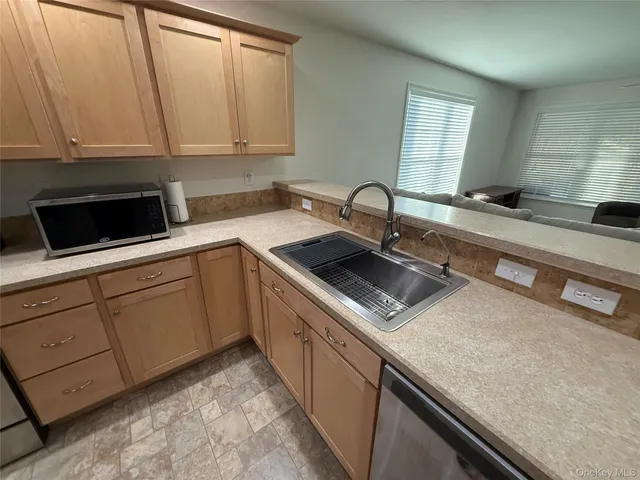 $239,000 | 223 Brittany Terrace, Unit 223, Rock Tavern, NY 12575