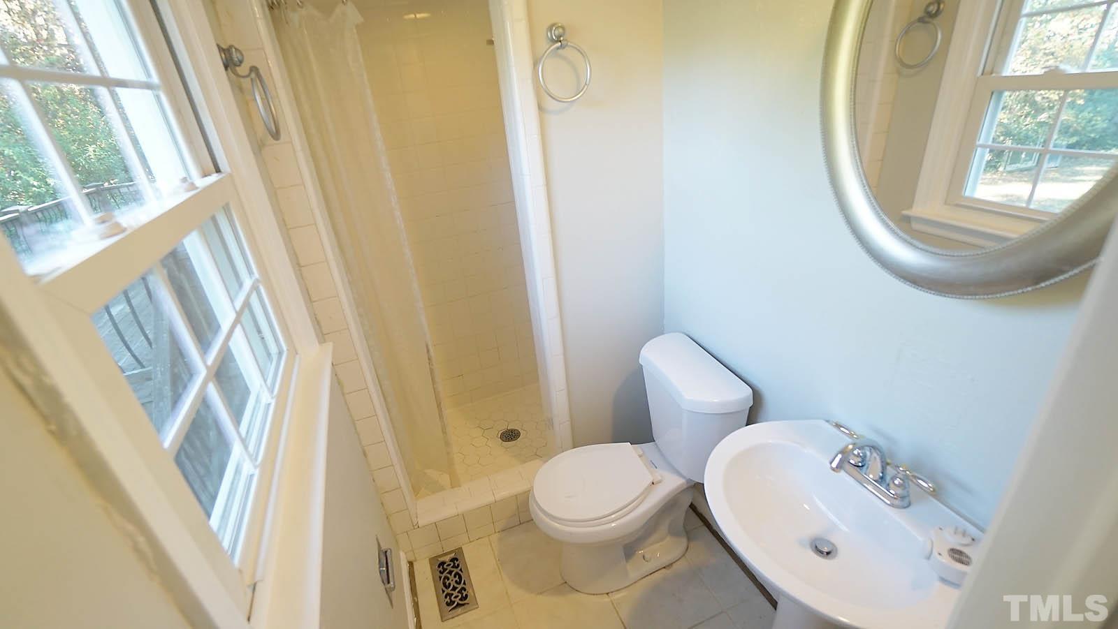 406 Snelling Road Raleigh, NC 27609 - Photo 14 of 22 Gallery Image 14