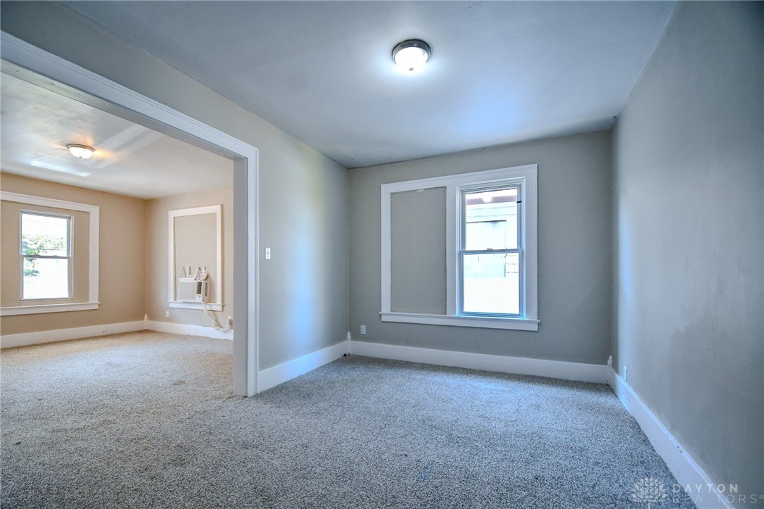 828 East Main Street Springfield, OH 45503 - Photo 29 of 46