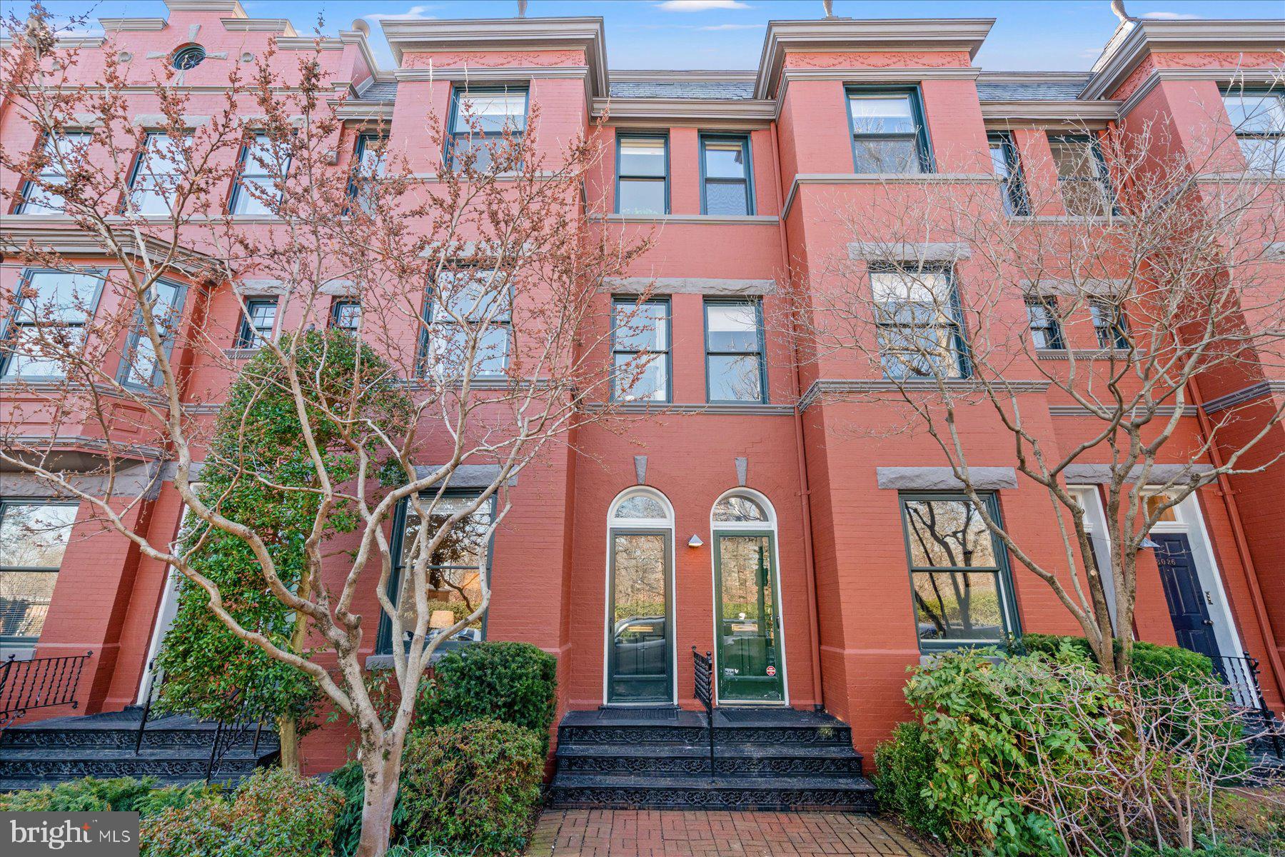 3022 R Street Northwest, Unit 1/2 Washington, DC 20007 - Photo 2 of 25 Main level unit at Montrose Walk