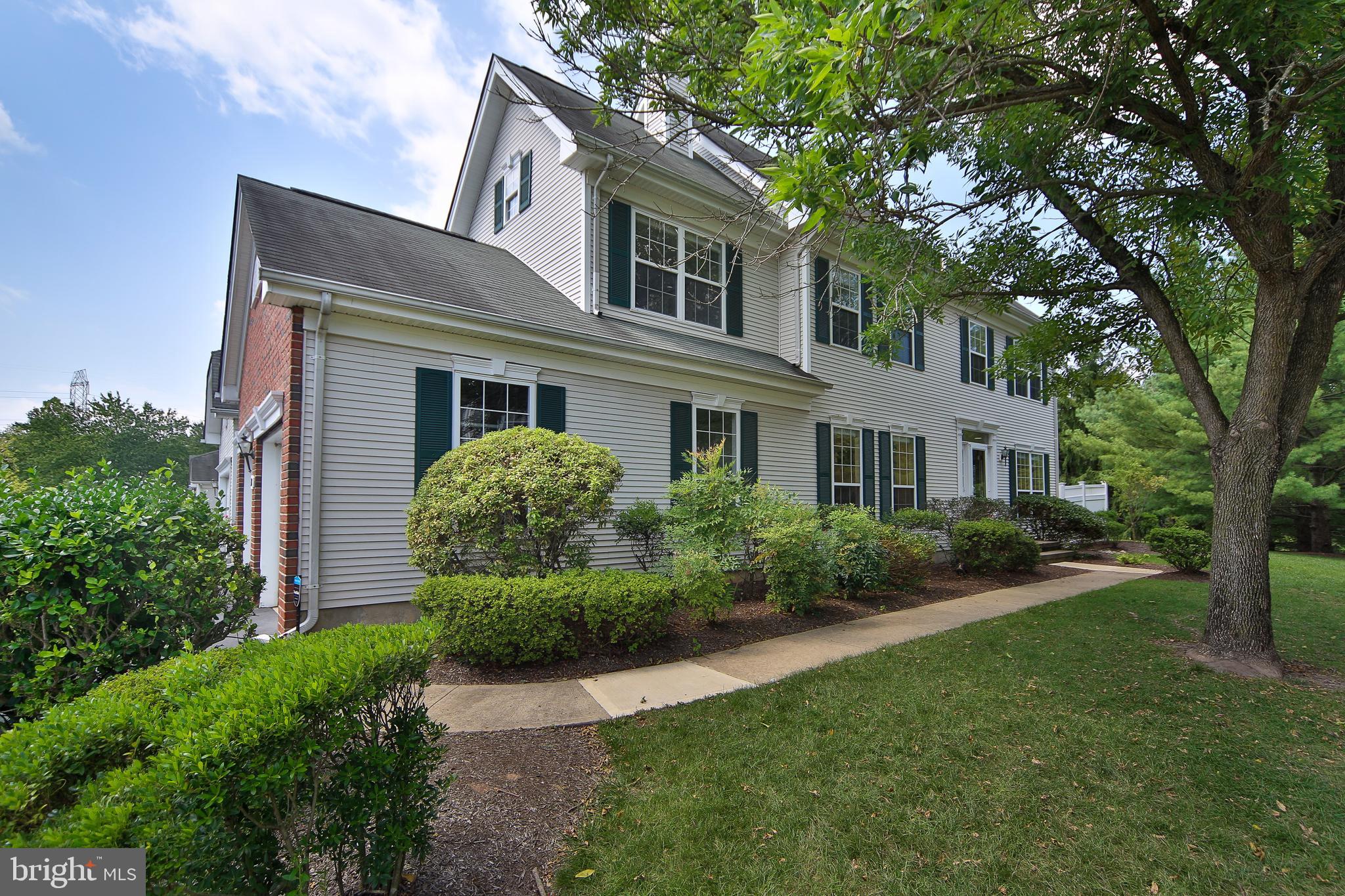 148 Coburn Road Pennington, NJ 08534 - Photo 3 of 11