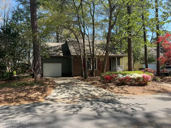 $1,600 | 1516 Birch Place, Winterville, NC 28590