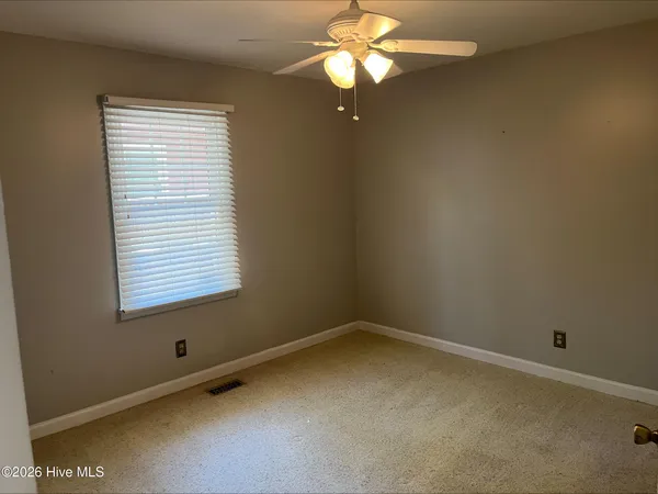 $1,600 | 1516 Birch Place, Winterville, NC 28590