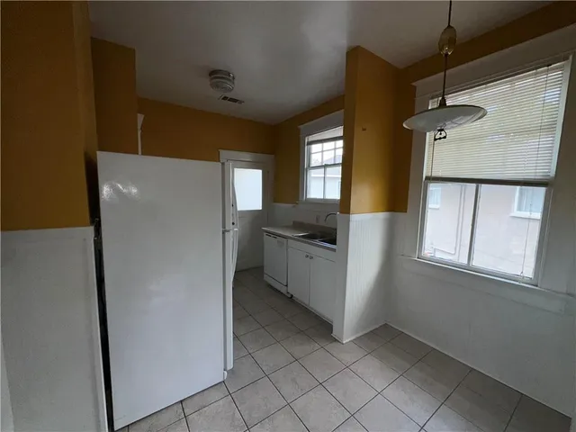 $1,350 | 902 Stewart Court, Unit D, New Orleans, LA 70119