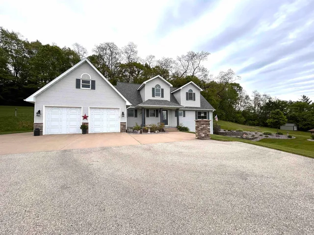 $460,000 | 12541 Fleetwood Road, Tomah, WI 54660