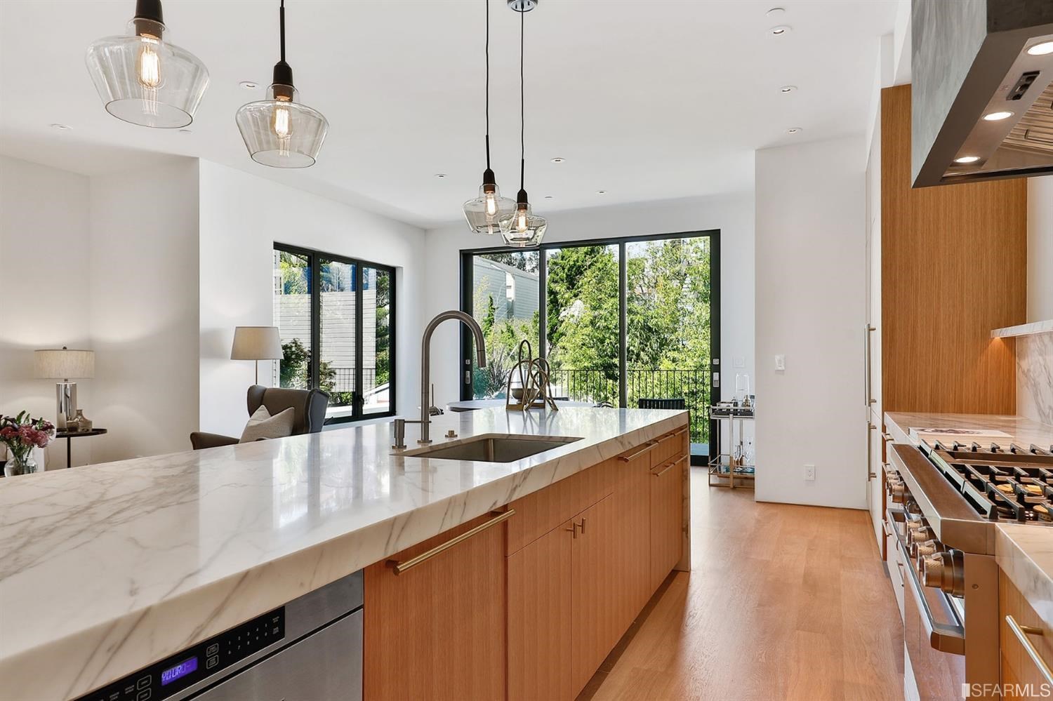 350 Jersey Street San Francisco, CA 94114 - Photo 15 of 95