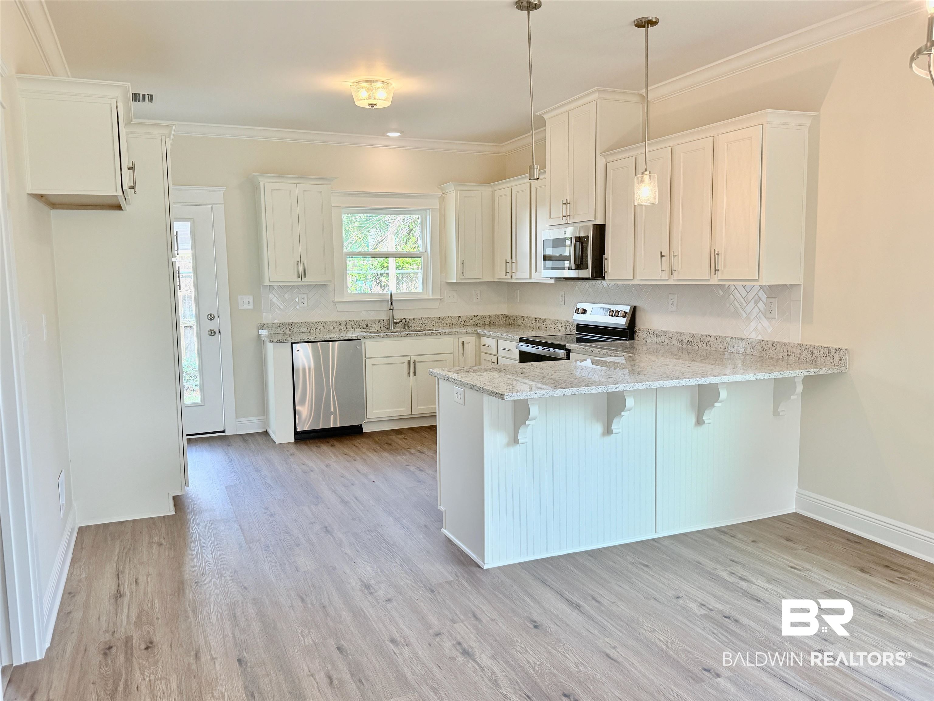 2298 Snowden Place Mobile, AL 36609 - Photo 3 of 11