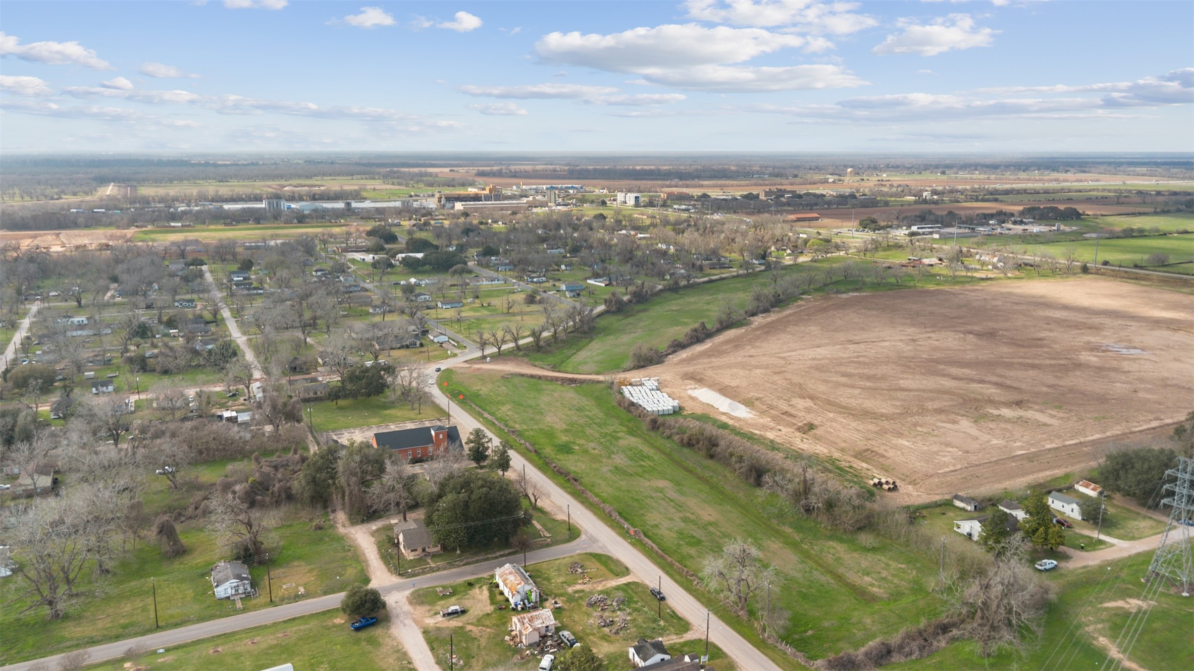 929 West Spanish Camp Road Wharton, TX 77488 - Photo 12 of 23 a view of a city