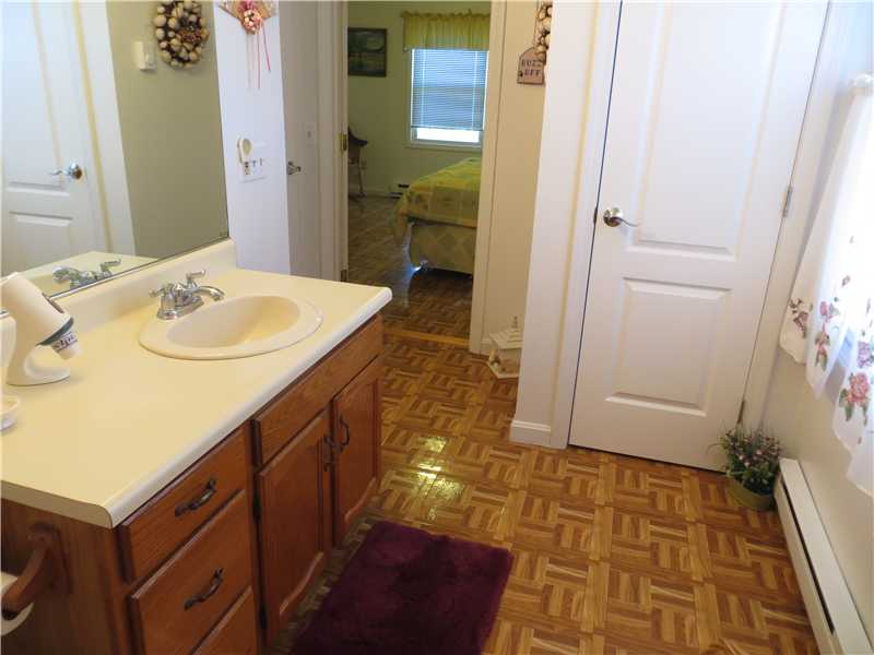 89 Quannacut Road, Unit 89B Westerly, RI 02891 - Photo 19 of 25 Bathroom. Master Bath