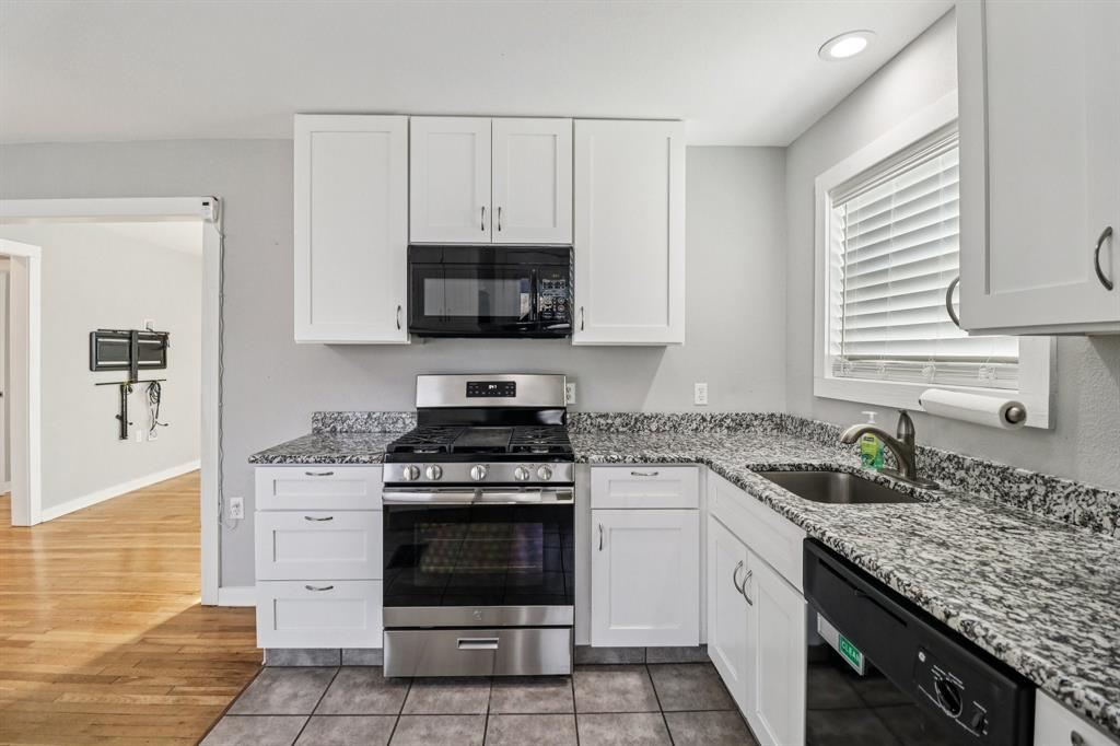 217 Pine Street Aledo, TX 76008 - Photo 15 of 38