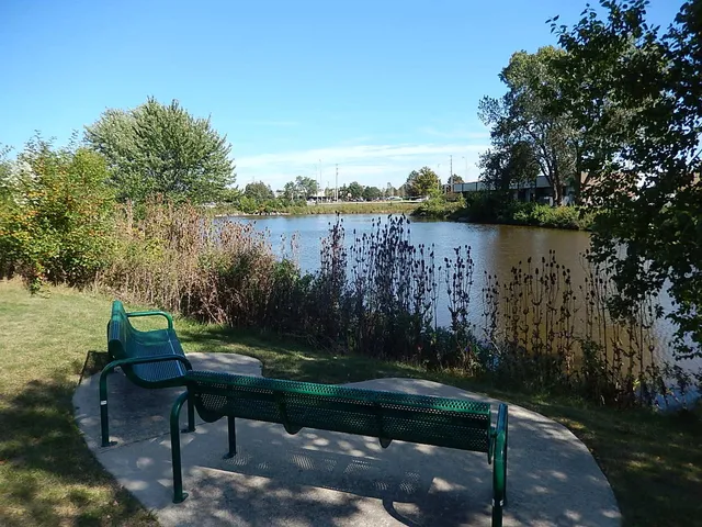 $172,000 | 75 Kristin Circle, Unit 516, Schaumburg, IL 60195