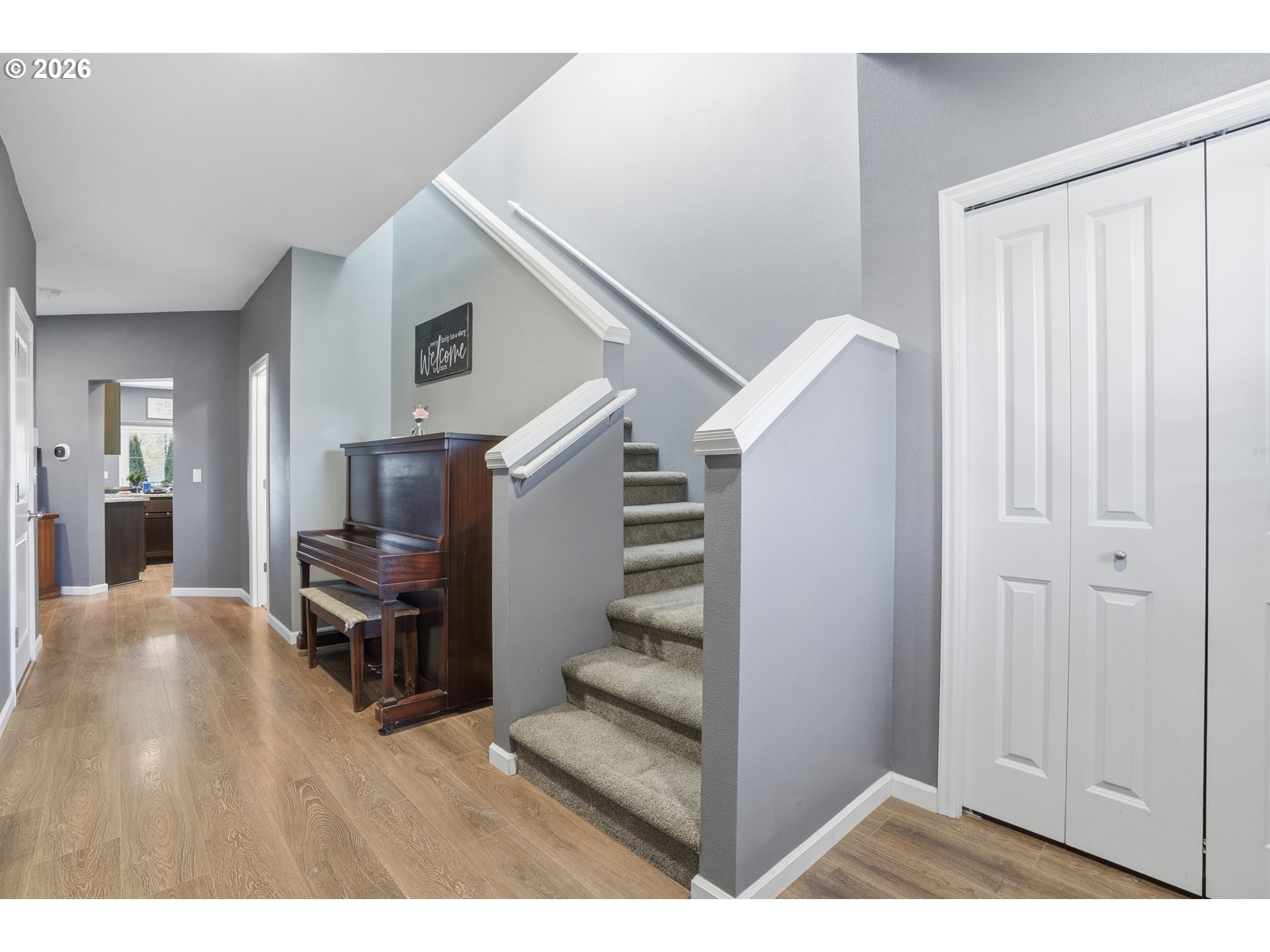 2790 South Red Tail Loop Ridgefield, WA 98642 - Photo 5 of 39 Entrance/Foyer