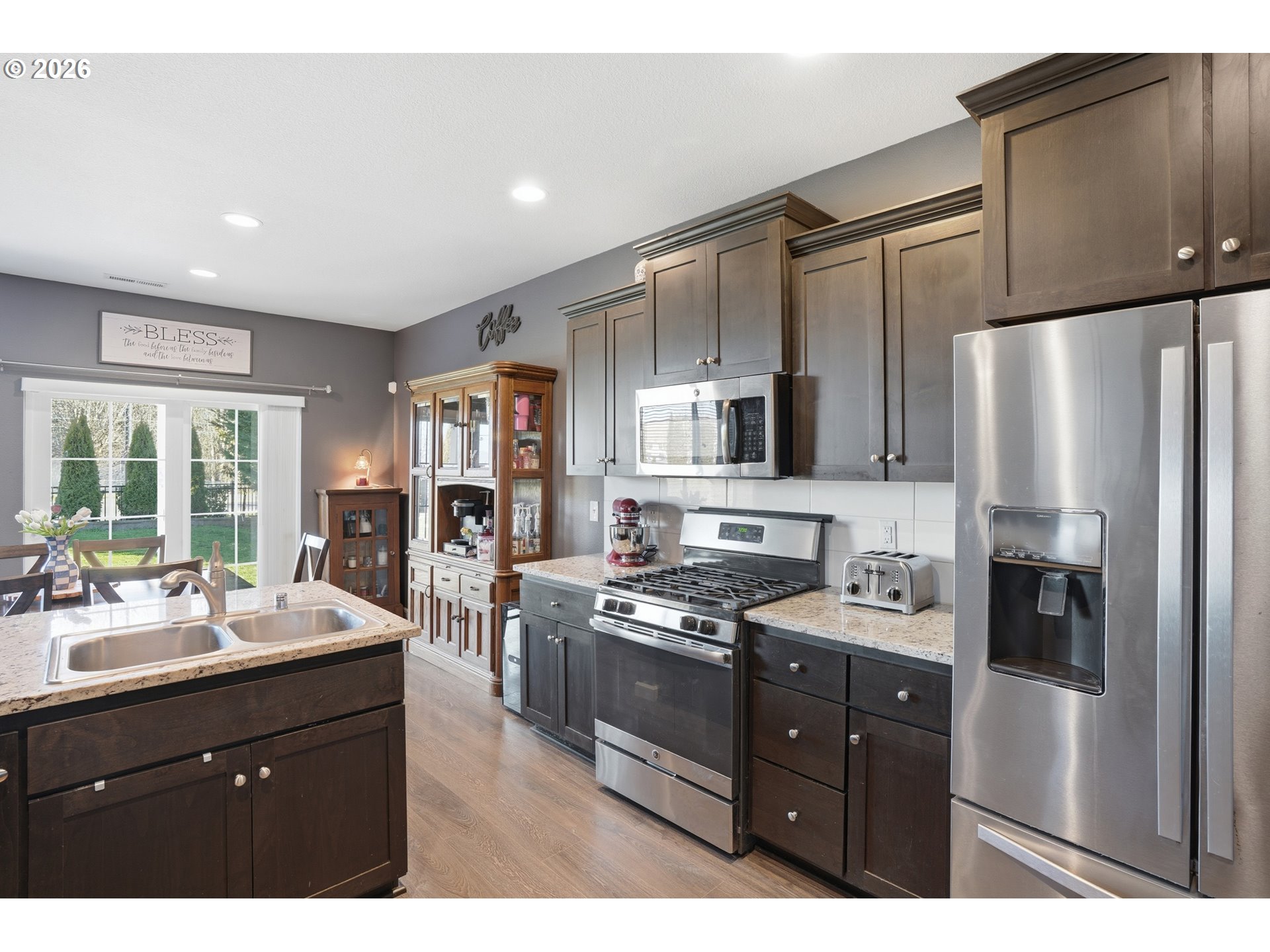 2790 South Red Tail Loop Ridgefield, WA 98642 - Photo 6 of 39 Kitchen