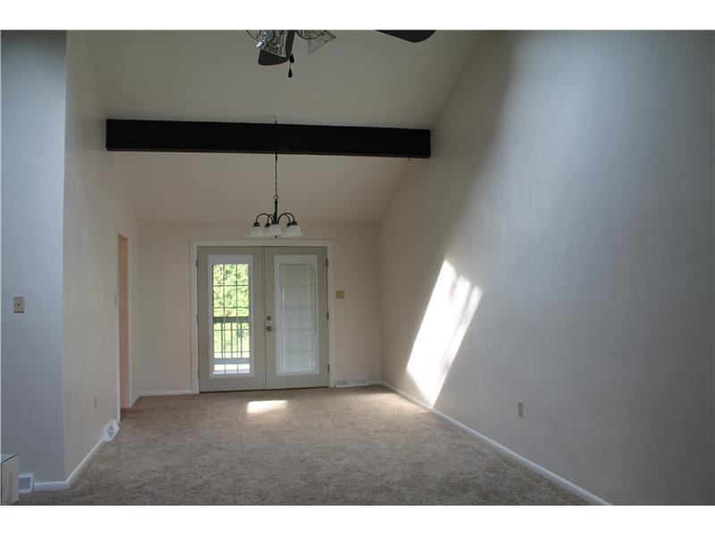 1835 Alamae Lakes Road Washington, PA 15301 - Photo 6 of 17 Dining Room.