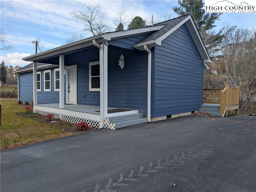 109 Southside Drive Sparta, NC 28675 - Photo 2 of 46