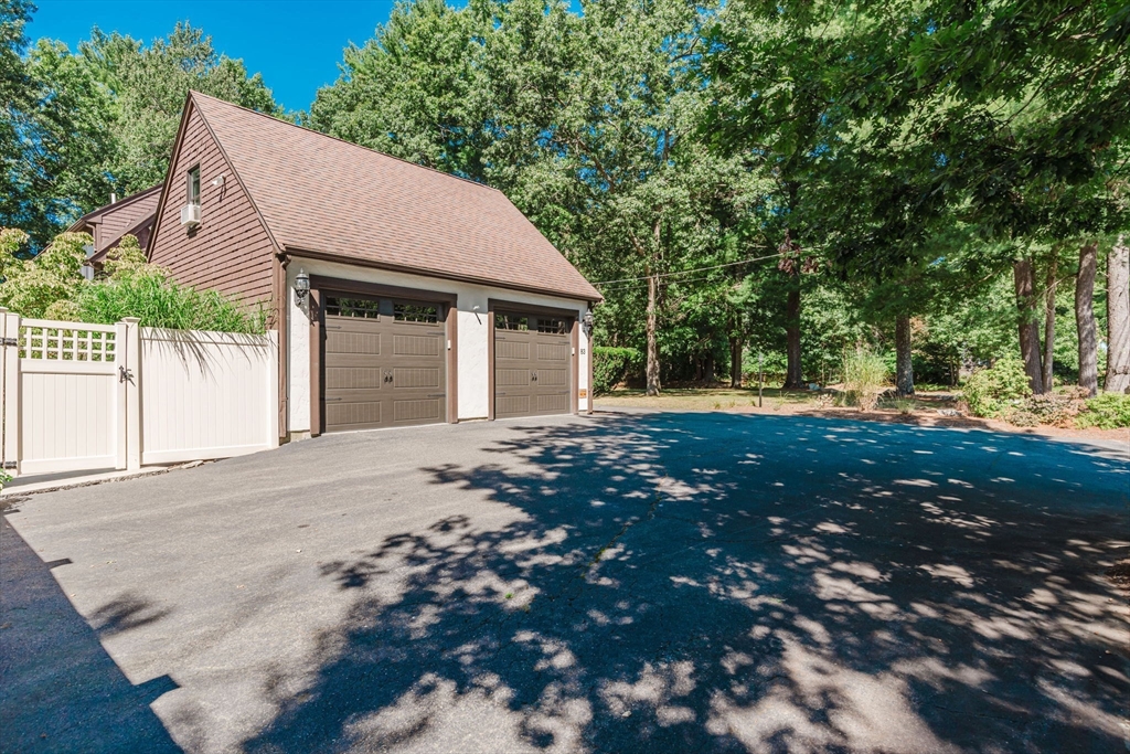83 Allen Road Easton, MA 02356 - Photo 5 of 42 Gallery Image 5
