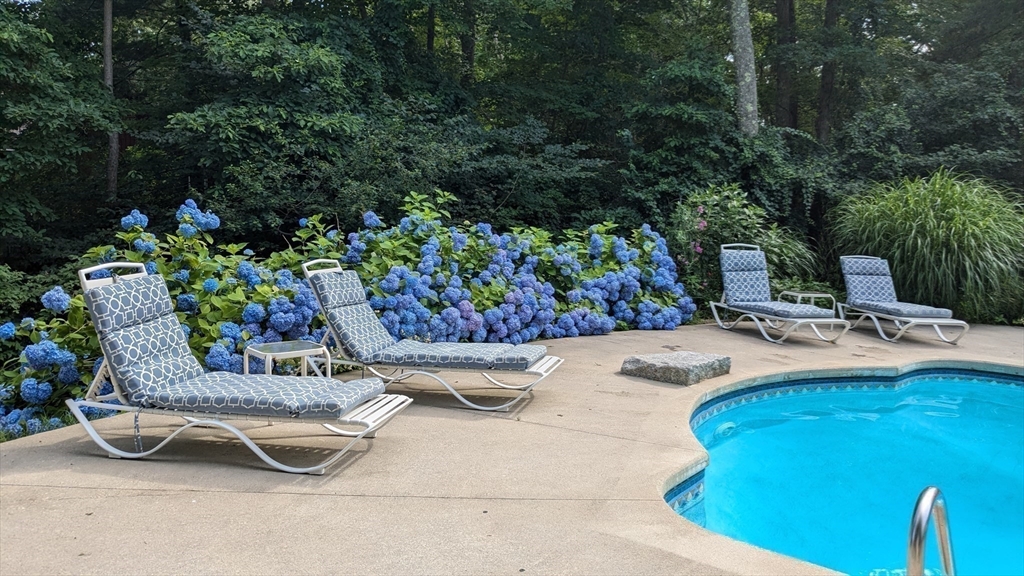 83 Allen Road Easton, MA 02356 - Photo 10 of 42 Gallery Image 10