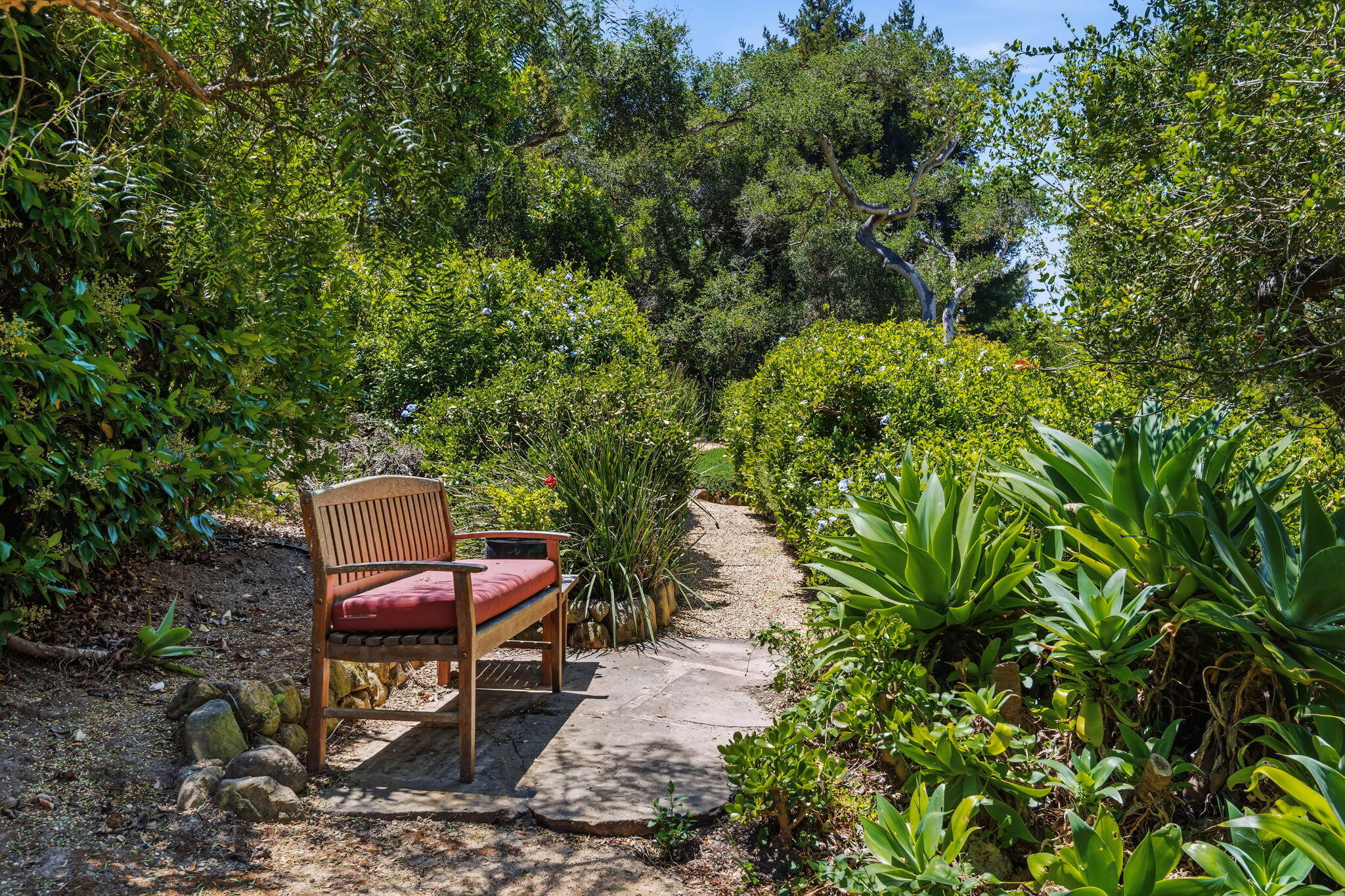 1163 Camino Viejo Road Montecito, CA 93108 - Photo 49 of 56 50-Sitting Area
