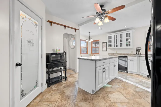 $650,000 | 34240 Park Trail, Center City, MN 55012