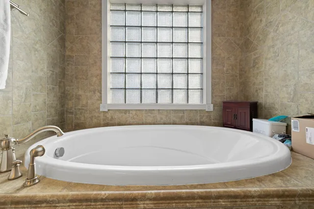 $650,000 | 34240 Park Trail, Center City, MN 55012