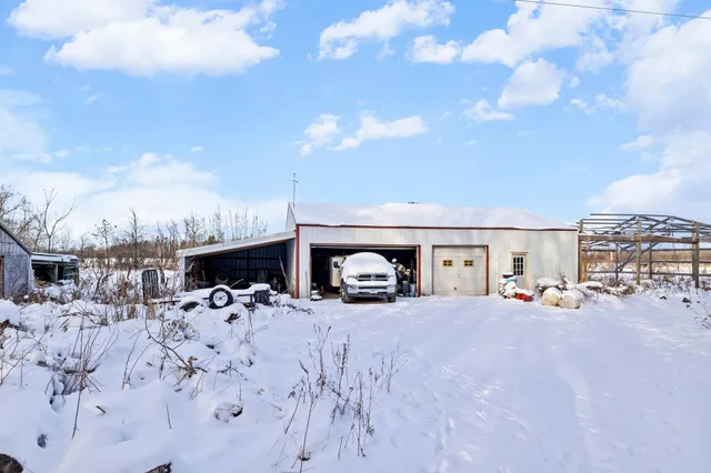 $650,000 | 34240 Park Trail, Center City, MN 55012