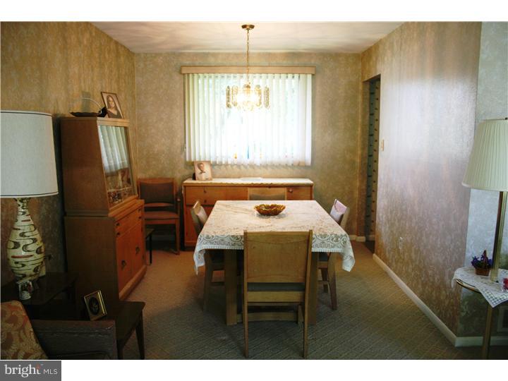 4 Green Tree Road Stratford, NJ 08084 - Photo 4 of 12 Dining Room