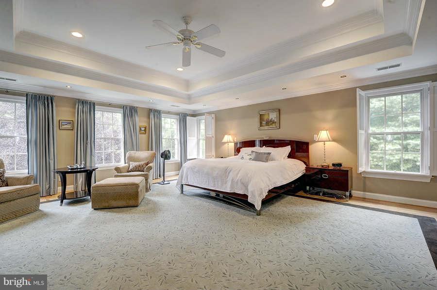 11305 South Glen Road Potomac, MD 20854 - Photo 15 of 30 Bedroom (Master)